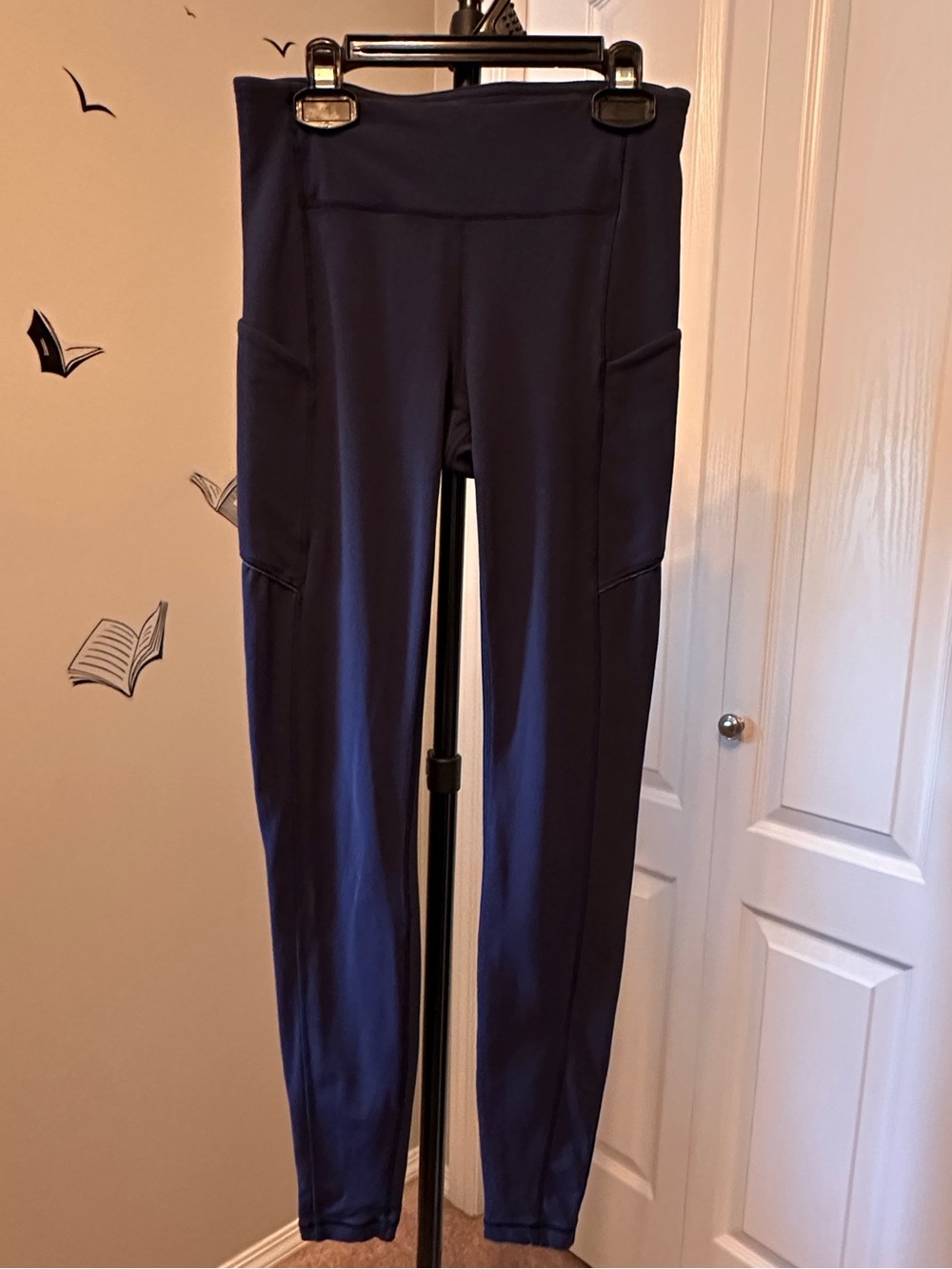 Lululemon High-Waist Leggings with Side Pockets Navy sz 4